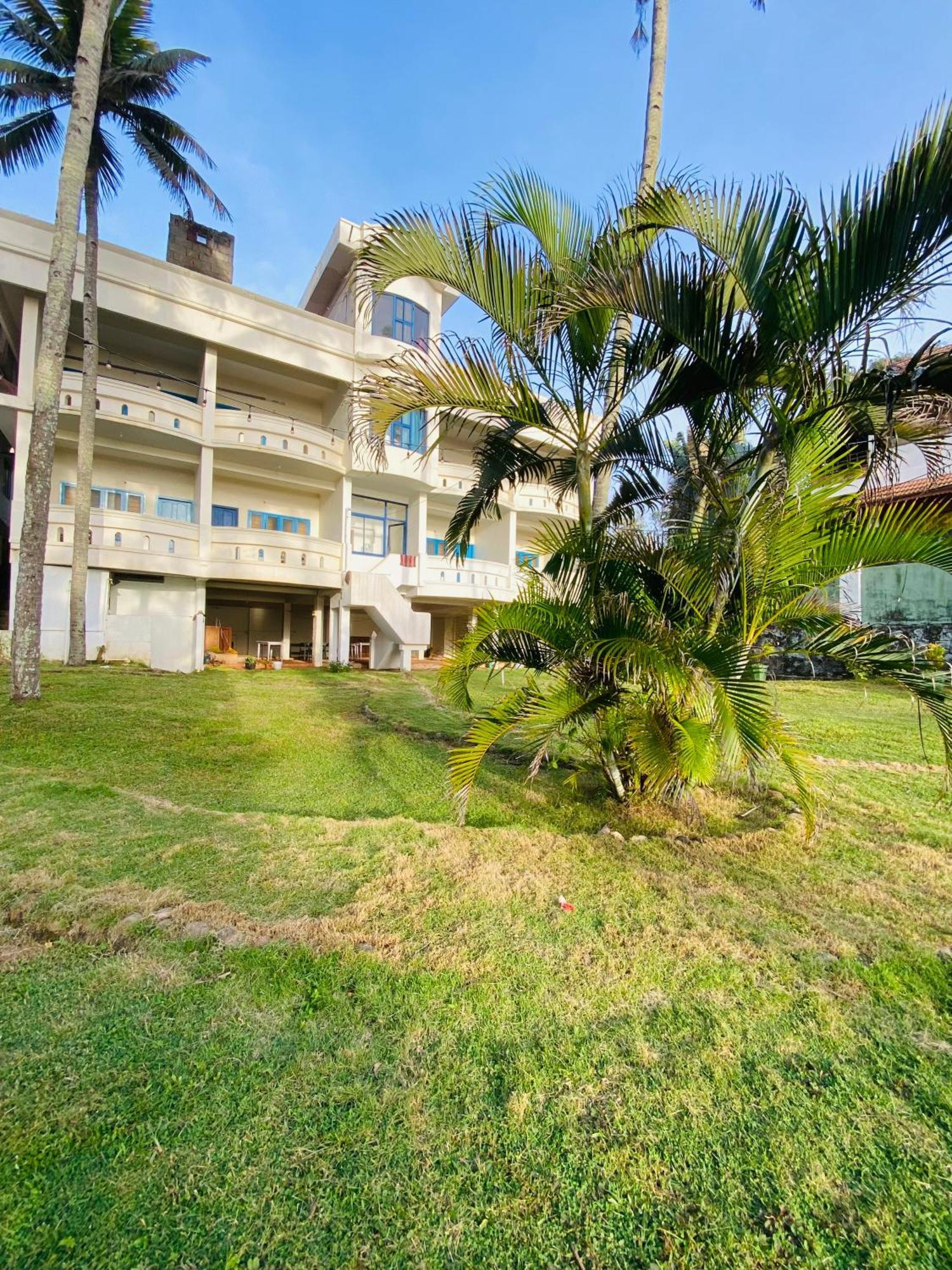 Hellovarkala Beach Resort Buitenkant foto